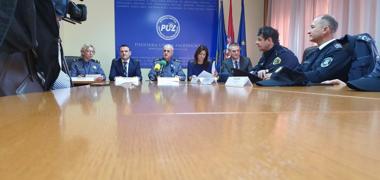 Slika /PU_ZG/slike/PUZ/2019/PROSINAC/18-12-2019- Tematska konferencija/Foto 1.jpg